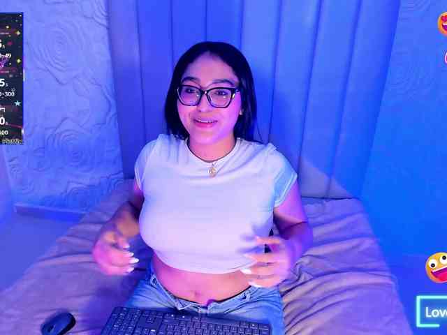 LyaDubois webcam