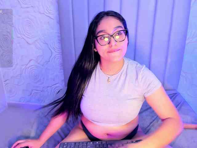 LyaDubois webcam