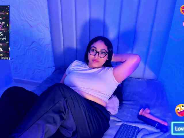 LyaDubois - Girl 