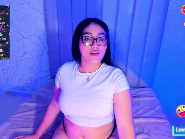 LyaDubois webcam