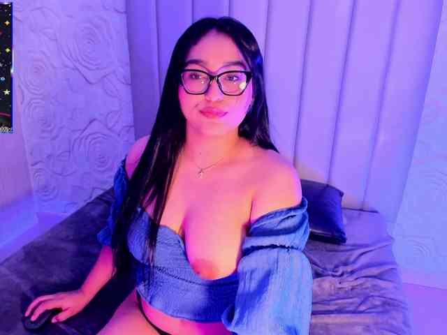 LyaDubois webcam
