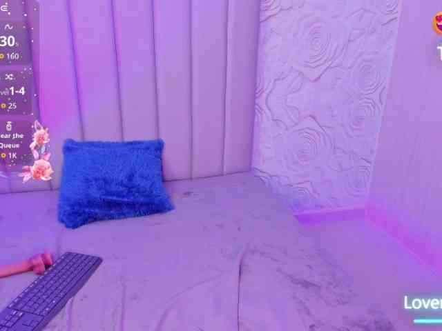 LyaDubois webcam
