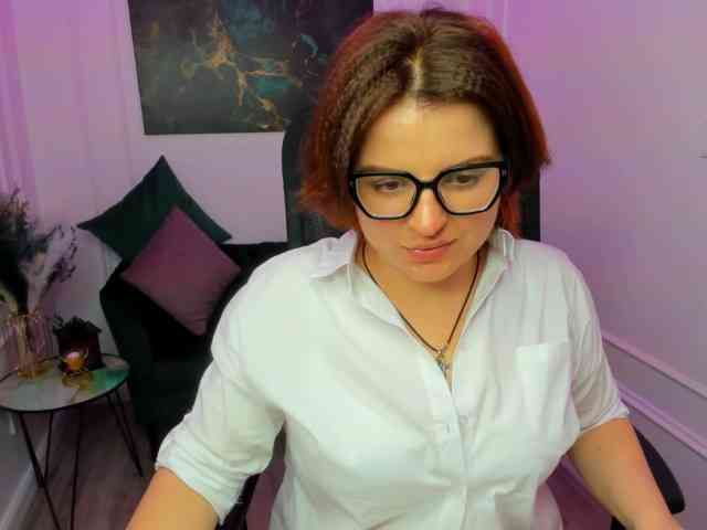 AmeliaDateri webcam