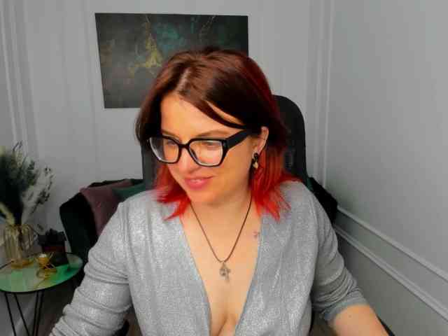 AmeliaDateri webcam