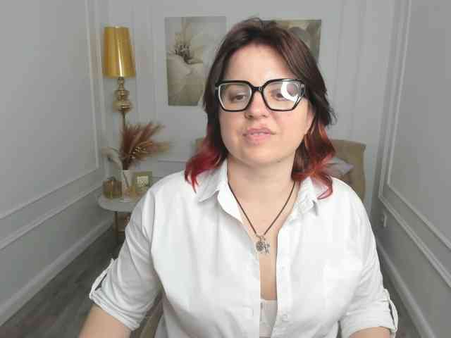 AmeliaDateri webcam