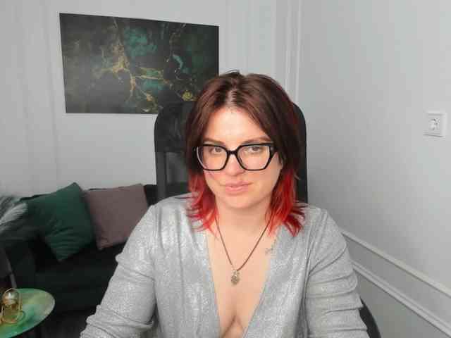 AmeliaDateri webcam