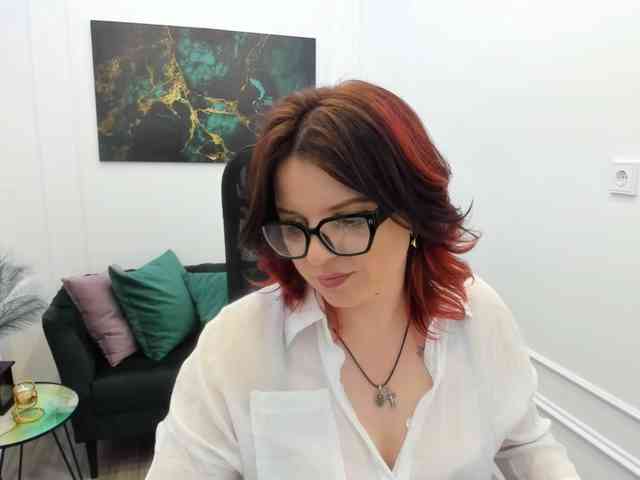 AmeliaDateri webcam