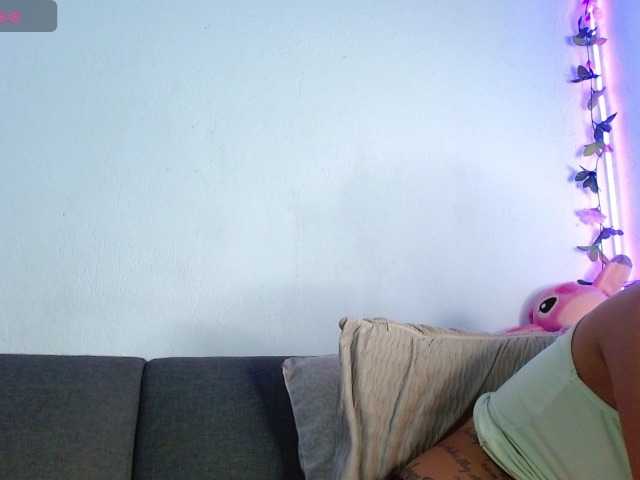 Conejita-Horny live cam preview