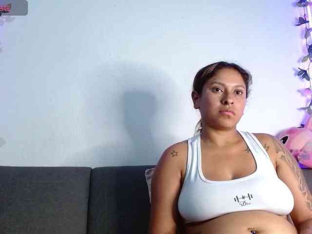 Conejita-Horny webcam