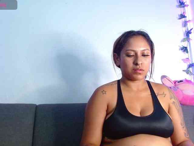 Conejita-Horny webcam