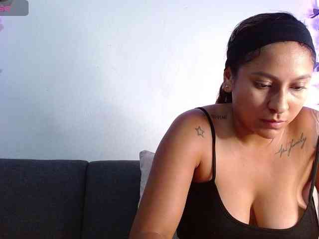 Conejita-Horny webcam
