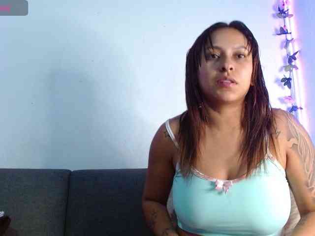 Conejita-Horny webcam