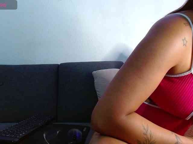 Conejita-Horny webcam