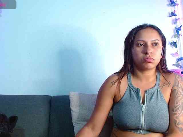 Conejita-Horny webcam