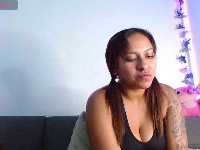 Conejita-Horny webcam