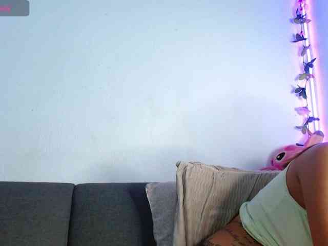 Conejita-Horny webcam