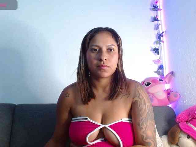 Conejita-Horny webcam