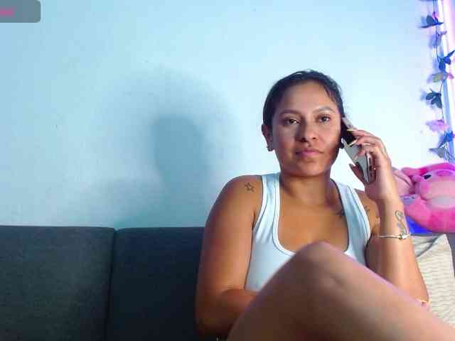 Conejita-Horny webcam
