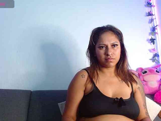 Conejita-Horny webcam