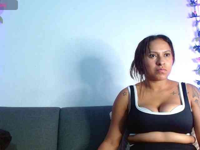 Conejita-Horny webcam