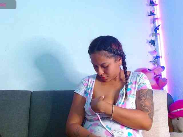 Conejita-Horny webcam