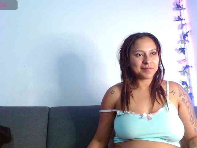 Conejita-Horny webcam