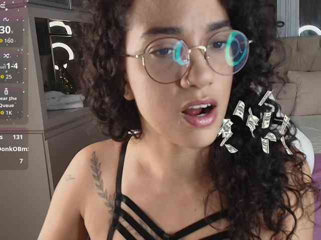 Sally-Diaz webcam