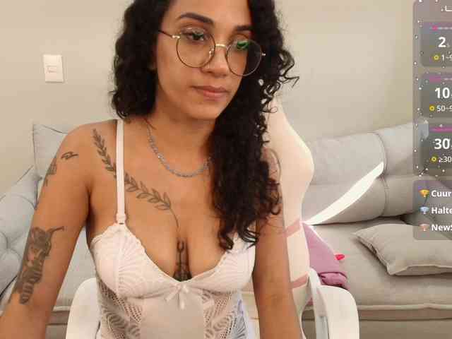 Sally-Diaz webcam