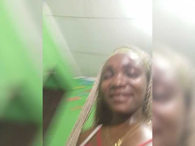 ebonytinydancer1992