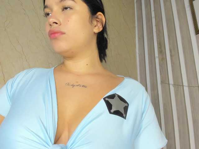 Chloecollins live cam on BongaCams