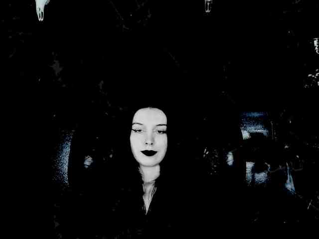 TheDominatrix webcam