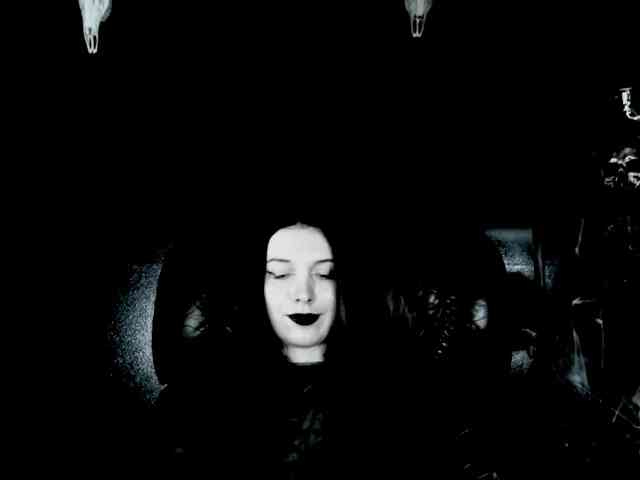 thedominatrix's live room