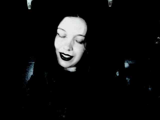 TheDominatrix webcam