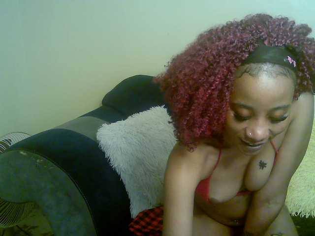 JadaMira1 live cam on BongaCams