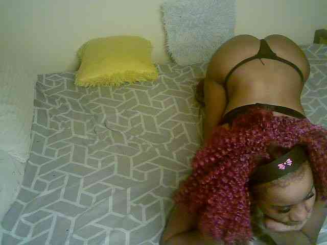 JadaMira1 webcam