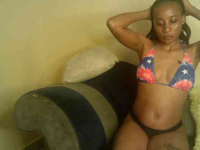 JadaMira1 webcam