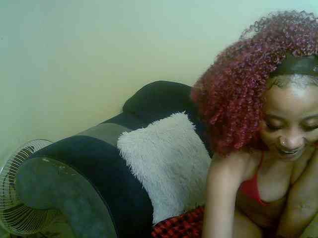 JadaMira1 webcam