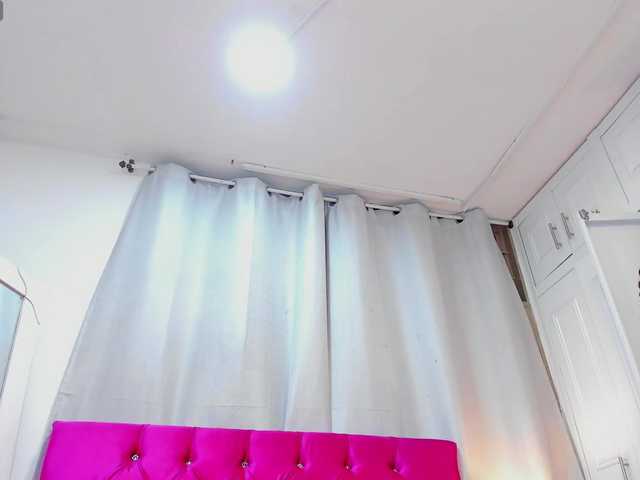 Cassandra-Hunt live cam on BongaCams