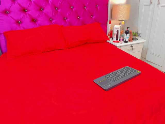 Cassandra-Hunt live cam on BongaCams