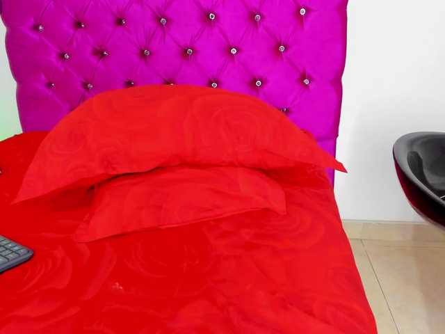 Cassandra-Hunt live cam on BongaCams