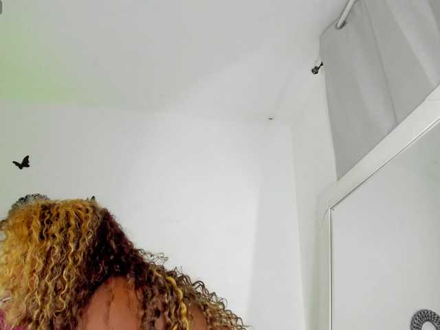 Cassandra-Hunt live cam on BongaCams