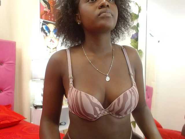 Cassandra-Hunt's BongaCams show and profile