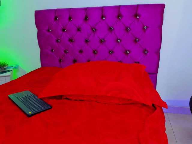 Cassandra-Hunt live cam on BongaCams