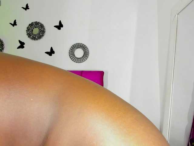 Cassandra-Hunt live cam on BongaCams