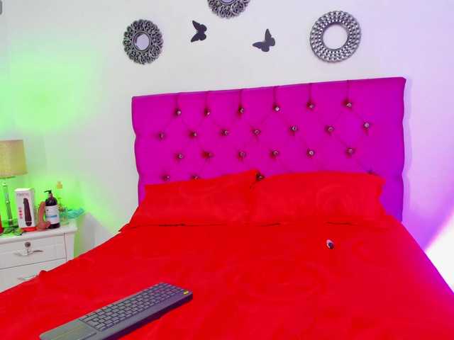 Cassandra-Hunt live cam on BongaCams