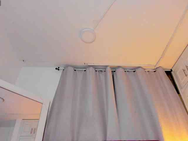 Cassandra-Hunt Live Webcam on BongaCams