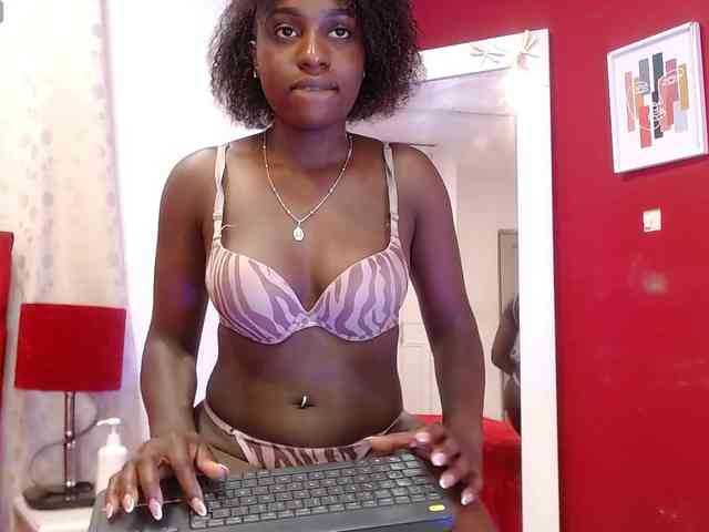 Cassandra-Hunt webcam