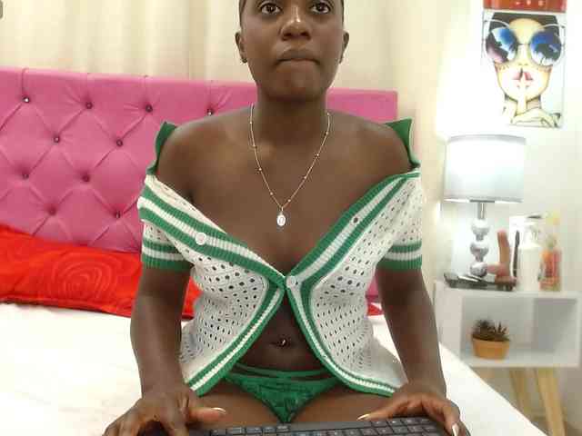 Cassandra-Hunt webcam