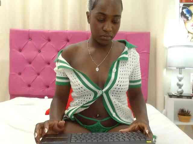 Cassandra-Hunt webcam