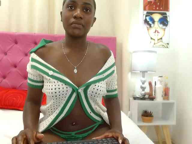 Cassandra-Hunt webcam